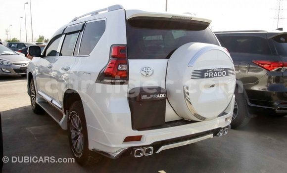 Sayi Imported Toyota Prado White Mota in Import - Dubai a Agadez Sayi Imported Toyota Prado White Mota in Import - Dubai a Agadez