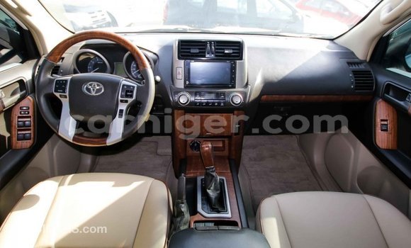 Sayi Imported Toyota Prado White Mota in Import - Dubai a Agadez Sayi Imported Toyota Prado White Mota in Import - Dubai a Agadez