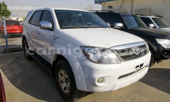 Buy Import Toyota Fortuner White Car in Import - Dubai in Agadez Buy Import Toyota Fortuner White Car in Import - Dubai in Agadez