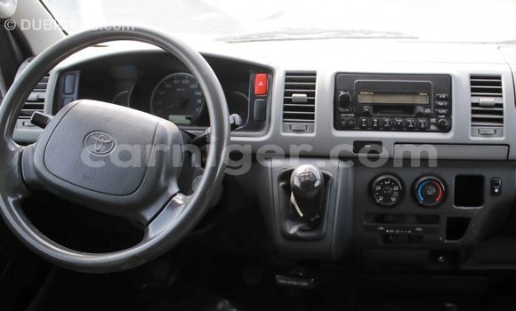 Sayi Imported Toyota Hiace White Mota in Import - Dubai a Agadez Sayi Imported Toyota Hiace White Mota in Import - Dubai a Agadez