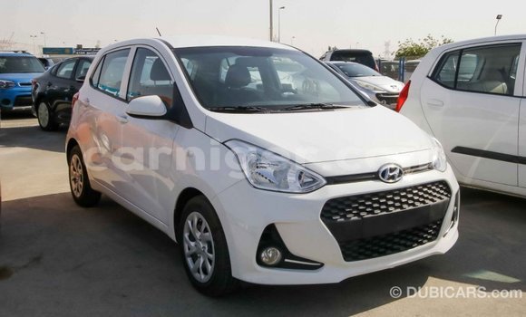 Sayi Imported Hyundai i10 White Mota in Import - Dubai a Agadez Sayi Imported Hyundai i10 White Mota in Import - Dubai a Agadez