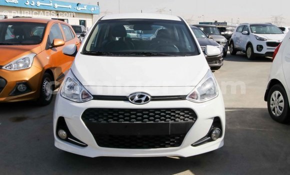 Sayi Imported Hyundai i10 White Mota in Import - Dubai a Agadez Sayi Imported Hyundai i10 White Mota in Import - Dubai a Agadez