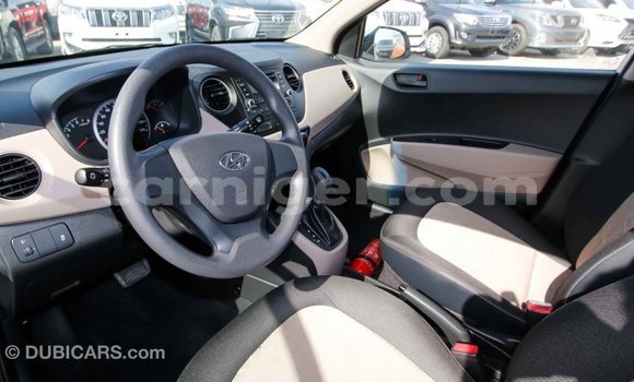 Sayi Imported Hyundai i10 White Mota in Import - Dubai a Agadez Sayi Imported Hyundai i10 White Mota in Import - Dubai a Agadez
