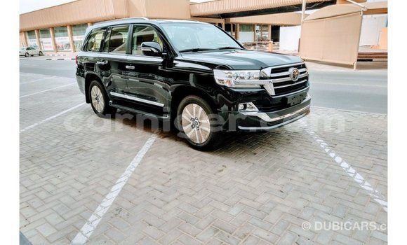 Buy Import Toyota Land Cruiser Black Truck in Import - Dubai in Agadez Buy Import Toyota Land Cruiser Black Truck in Import - Dubai in Agadez