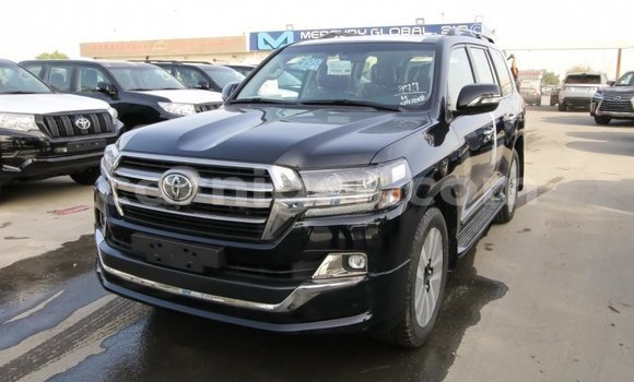 Buy Import Toyota Land Cruiser Black Truck in Import - Dubai in Agadez Buy Import Toyota Land Cruiser Black Truck in Import - Dubai in Agadez