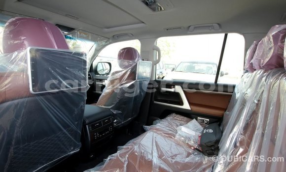 Buy Import Toyota Land Cruiser Black Truck in Import - Dubai in Agadez Buy Import Toyota Land Cruiser Black Truck in Import - Dubai in Agadez