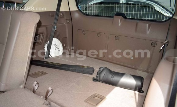 Acheter Import Voiture Lexus GX Blanc à Import - Dubai, Agadez Acheter Import Voiture Lexus GX Blanc à Import - Dubai, Agadez