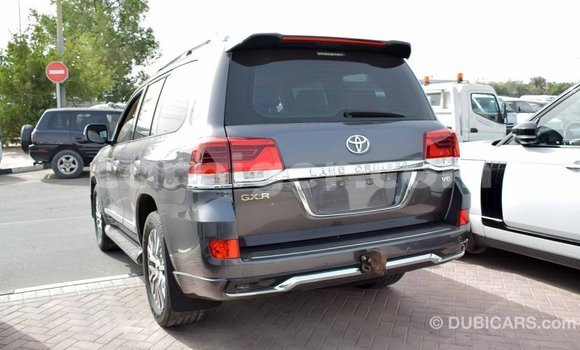 Buy Import Toyota Land Cruiser Other Truck in Import - Dubai in Agadez Buy Import Toyota Land Cruiser Other Truck in Import - Dubai in Agadez