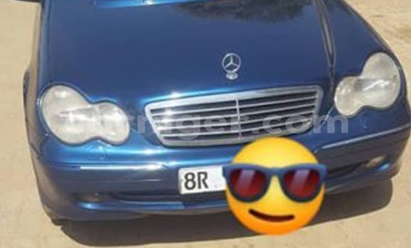Buy Used Mercedes‒Benz C–Class Blue Car in Niamey in Niamey Buy Used Mercedes‒Benz C–Class Blue Car in Niamey in Niamey