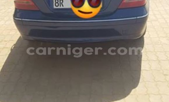 Buy Used Mercedes‒Benz C–Class Blue Car in Niamey in Niamey Buy Used Mercedes‒Benz C–Class Blue Car in Niamey in Niamey