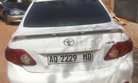 Buy Used Toyota Corolla White Car in Niamey in Niamey Buy Used Toyota Corolla White Car in Niamey in Niamey