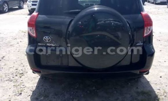 Sayi Na hannu Toyota RAV4 Black Mota in Niamey a Niamey Sayi Na hannu Toyota RAV4 Black Mota in Niamey a Niamey