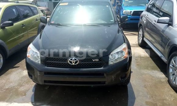 Sayi Na hannu Toyota RAV4 Black Mota in Niamey a Niamey Sayi Na hannu Toyota RAV4 Black Mota in Niamey a Niamey