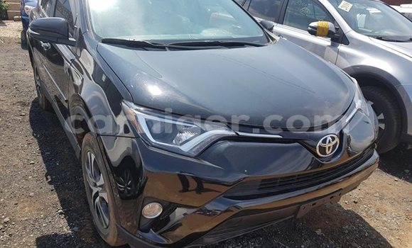 Sayi Na hannu Toyota RAV4 Black Mota in Niamey a Niamey Sayi Na hannu Toyota RAV4 Black Mota in Niamey a Niamey