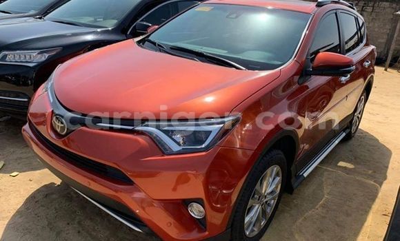 Sayi Na hannu Toyota RAV4 Red Mota in Niamey a Niamey Sayi Na hannu Toyota RAV4 Red Mota in Niamey a Niamey