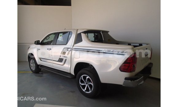 Buy Import Toyota Hilux Other Car in Import - Dubai in Agadez Buy Import Toyota Hilux Other Car in Import - Dubai in Agadez