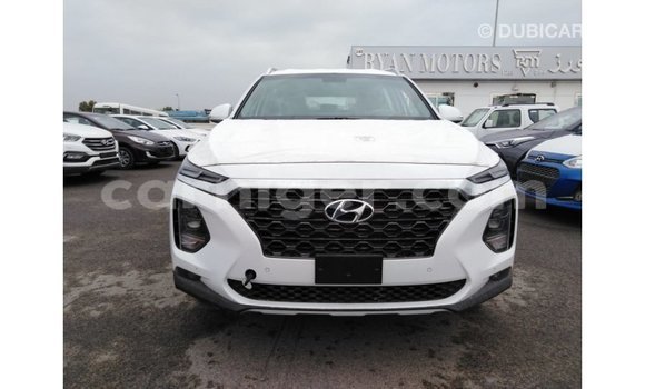 Buy Import Hyundai Santa Fe White Car in Import - Dubai in Agadez Buy Import Hyundai Santa Fe White Car in Import - Dubai in Agadez