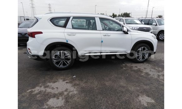 Buy Import Hyundai Santa Fe White Car in Import - Dubai in Agadez Buy Import Hyundai Santa Fe White Car in Import - Dubai in Agadez