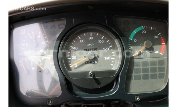 Buy Import Nissan Evalia White Truck in Import - Dubai in Agadez