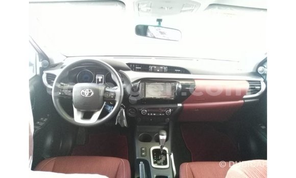 Buy Import Toyota Hilux White Car in Import - Dubai in Agadez Buy Import Toyota Hilux White Car in Import - Dubai in Agadez