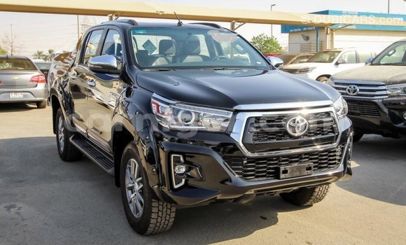Buy Import Toyota Land Cruiser Black Truck in Import - Dubai in Agadez Buy Import Toyota Land Cruiser Black Truck in Import - Dubai in Agadez