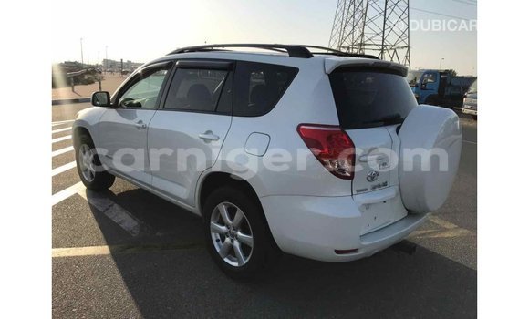 Buy Import Toyota Ade White Truck in Import - Dubai in Agadez Buy Import Toyota Ade White Truck in Import - Dubai in Agadez