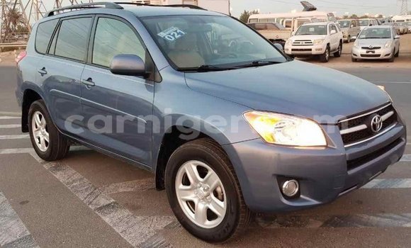 Buy Import Toyota Ade Blue Truck in Import - Dubai in Agadez Buy Import Toyota Ade Blue Truck in Import - Dubai in Agadez