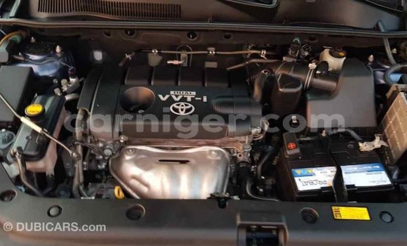 Buy Import Toyota Ade Blue Truck in Import - Dubai in Agadez Buy Import Toyota Ade Blue Truck in Import - Dubai in Agadez