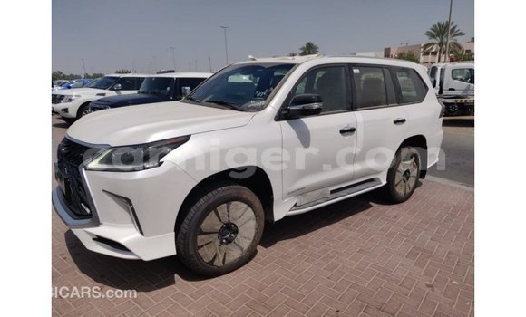 Buy Import Lexus LX White Car in Import - Dubai in Agadez Buy Import Lexus LX White Car in Import - Dubai in Agadez