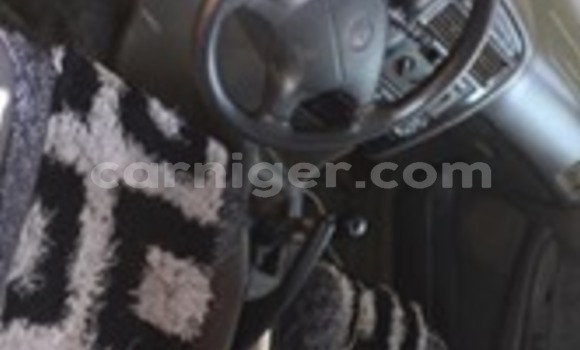 Sayi Na hannu Toyota Avensis Silver Mota in Niamey a Niamey Sayi Na hannu Toyota Avensis Silver Mota in Niamey a Niamey