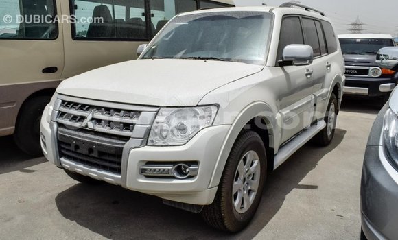 اشتري Imported Mitsubishi Pajero White سيارة في Import - Dubai في أغاديز اشتري Imported Mitsubishi Pajero White سيارة في Import - Dubai في أغاديز