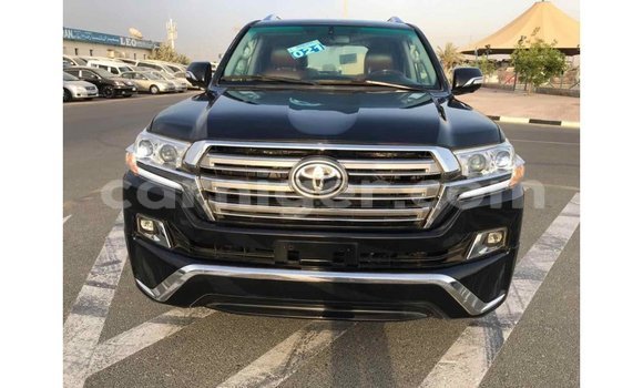 Acheter Import Utilitaire Toyota Land Cruiser Noir à Import - Dubai, Agadez Acheter Import Utilitaire Toyota Land Cruiser Noir à Import - Dubai, Agadez