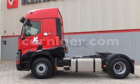 Buy Used Renault TRM 10000 Red Truck in Maradi in Maradi Buy Used Renault TRM 10000 Red Truck in Maradi in Maradi