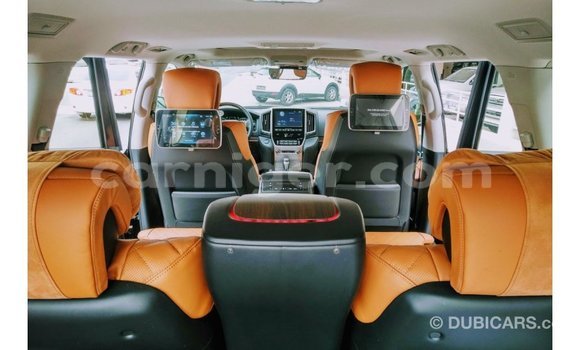 Buy Import Toyota Land Cruiser Black Truck in Import - Dubai in Agadez Buy Import Toyota Land Cruiser Black Truck in Import - Dubai in Agadez