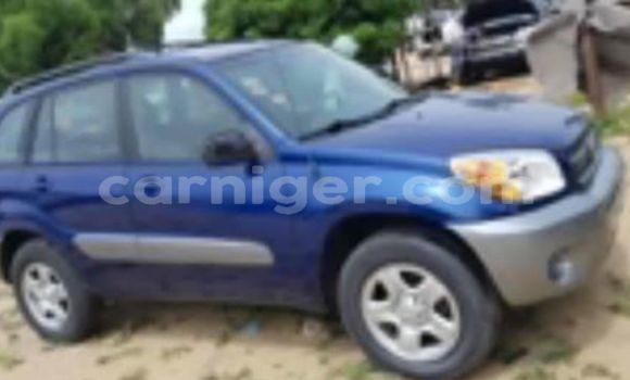 Sayi Na hannu Toyota RAV4 Blue Mota in Niamey a Niamey Sayi Na hannu Toyota RAV4 Blue Mota in Niamey a Niamey