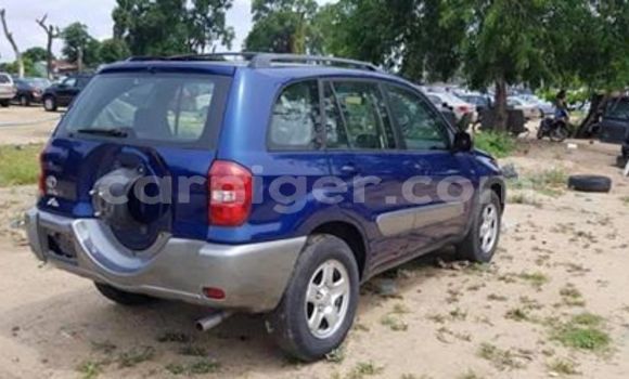 Sayi Na hannu Toyota RAV4 Blue Mota in Niamey a Niamey Sayi Na hannu Toyota RAV4 Blue Mota in Niamey a Niamey