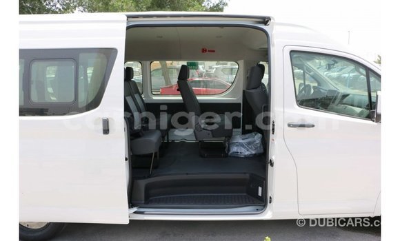 Buy Import Toyota Hiace White Car in Import - Dubai in Agadez Buy Import Toyota Hiace White Car in Import - Dubai in Agadez