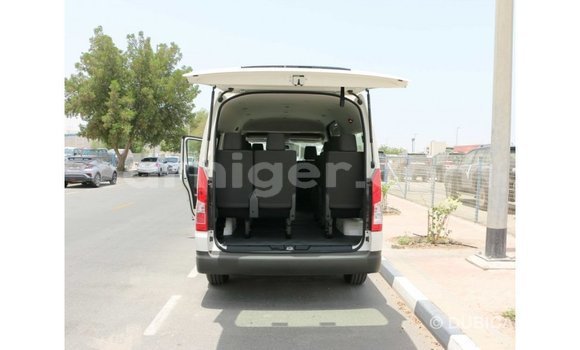 Buy Import Toyota Hiace White Car in Import - Dubai in Agadez Buy Import Toyota Hiace White Car in Import - Dubai in Agadez