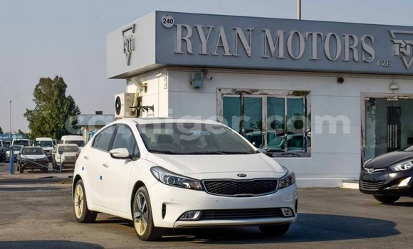 Buy Import Kia Cerato White Car in Import - Dubai in Agadez