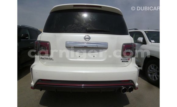 Acheter Import Voiture Nissan Patrol Blanc à Import - Dubai, Agadez Acheter Import Voiture Nissan Patrol Blanc à Import - Dubai, Agadez