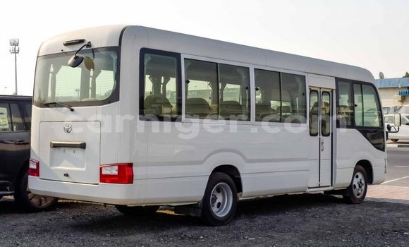 Buy Import Toyota Coaster White Car in Import - Dubai in Agadez Buy Import Toyota Coaster White Car in Import - Dubai in Agadez