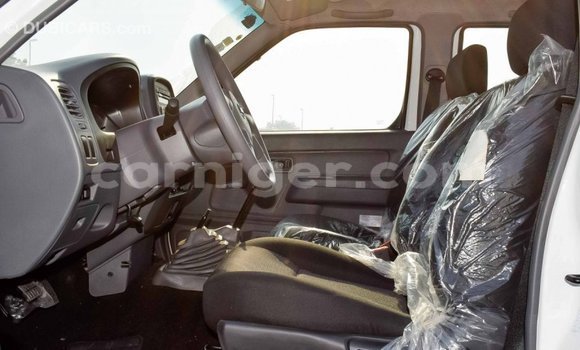 اشتري Imported Nissan NP 300 White سيارة في Import - Dubai في أغاديز اشتري Imported Nissan NP 300 White سيارة في Import - Dubai في أغاديز