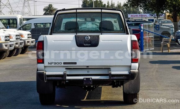 اشتري Imported Nissan NP 300 White سيارة في Import - Dubai في أغاديز اشتري Imported Nissan NP 300 White سيارة في Import - Dubai في أغاديز