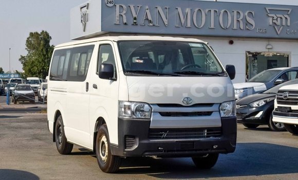 Buy Import Toyota Hiace White Car in Import - Dubai in Agadez Buy Import Toyota Hiace White Car in Import - Dubai in Agadez