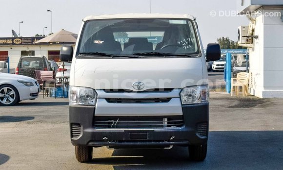 Buy Import Toyota Hiace White Car in Import - Dubai in Agadez Buy Import Toyota Hiace White Car in Import - Dubai in Agadez
