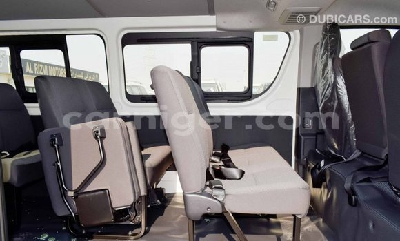 Buy Import Toyota Hiace White Car in Import - Dubai in Agadez Buy Import Toyota Hiace White Car in Import - Dubai in Agadez