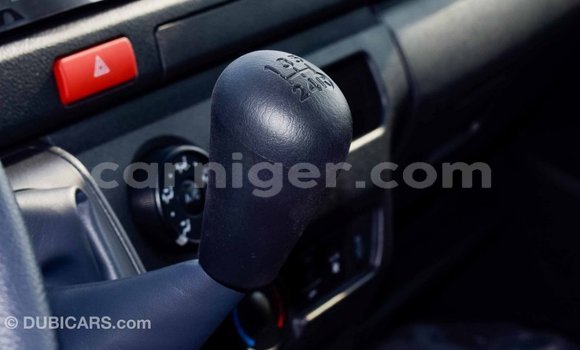Buy Import Toyota Hiace White Car in Import - Dubai in Agadez Buy Import Toyota Hiace White Car in Import - Dubai in Agadez