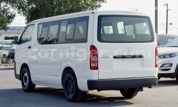 Buy Import Toyota Hiace White Car in Import - Dubai in Agadez Buy Import Toyota Hiace White Car in Import - Dubai in Agadez