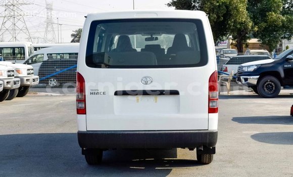 Buy Import Toyota Hiace White Car in Import - Dubai in Agadez Buy Import Toyota Hiace White Car in Import - Dubai in Agadez