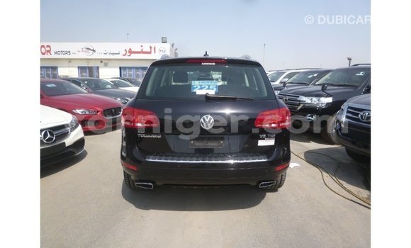 Sayi Imported Volkswagen Touareg Black Mota in Import - Dubai a Agadez Sayi Imported Volkswagen Touareg Black Mota in Import - Dubai a Agadez